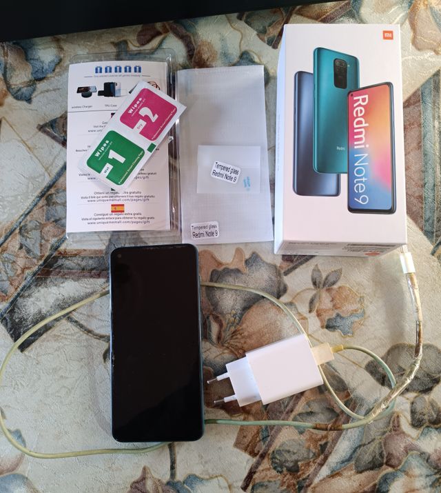 Xiaomi Redmi Note 9 green + cristales templados