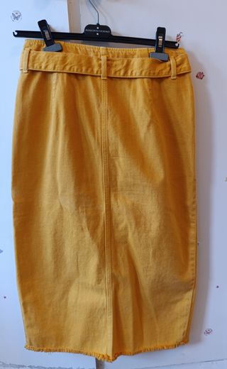 Falda midi mostaza mujer