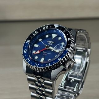 SEIKO 5 SPORTS GMT BATMAN