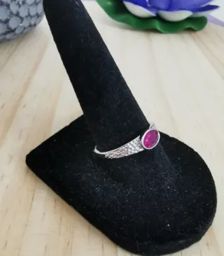 Anillo con Rubí Natural, tamaño Ajustable.