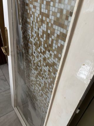 Puerta madera con cristal liso
