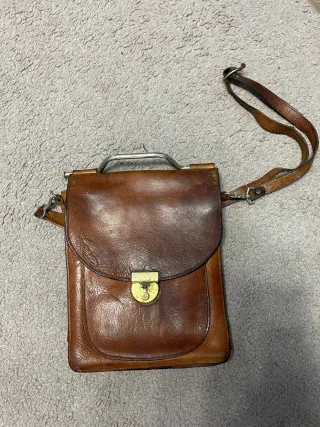 Borsa a tracolla in pelle marrone