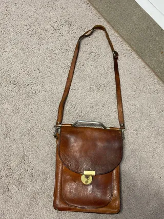 Borsa a tracolla in pelle marrone