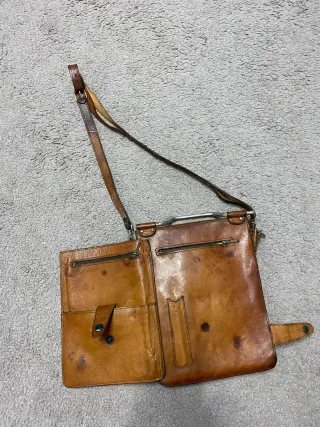 Borsa a tracolla in pelle marrone