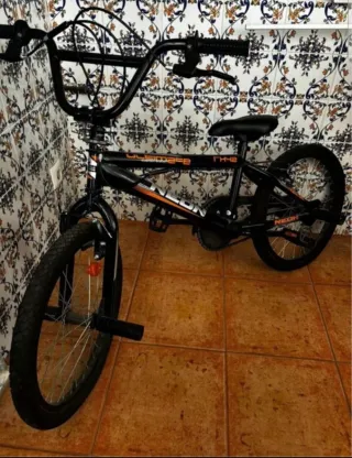 Bicicleta BMX Monty Negra