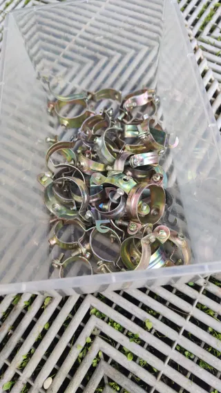 Abrazaderas fontanería y calefacción