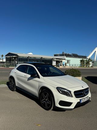 Mercedes-Benz GLA 200 AMG 2015