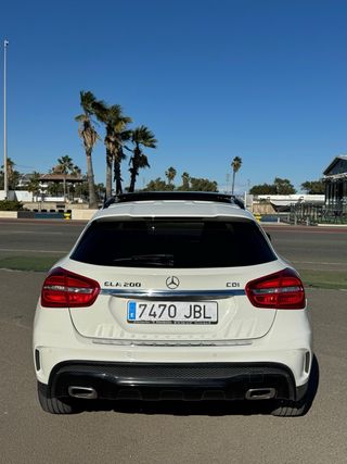 Mercedes-Benz GLA 200 AMG 2015