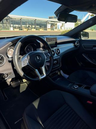 Mercedes-Benz GLA 200 AMG 2015