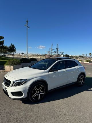 Mercedes-Benz GLA 200 AMG 2015