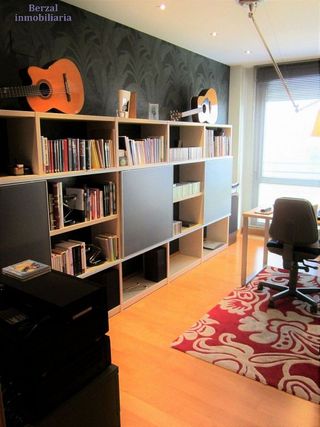 Piso en venta en Portillejo - Valdegastea en Logroño