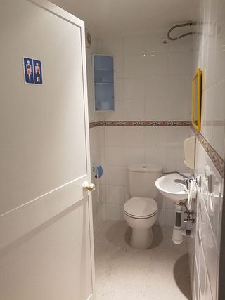 Local comercial en venta en Carmona