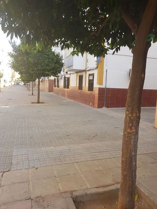 Local comercial en venta en Carmona
