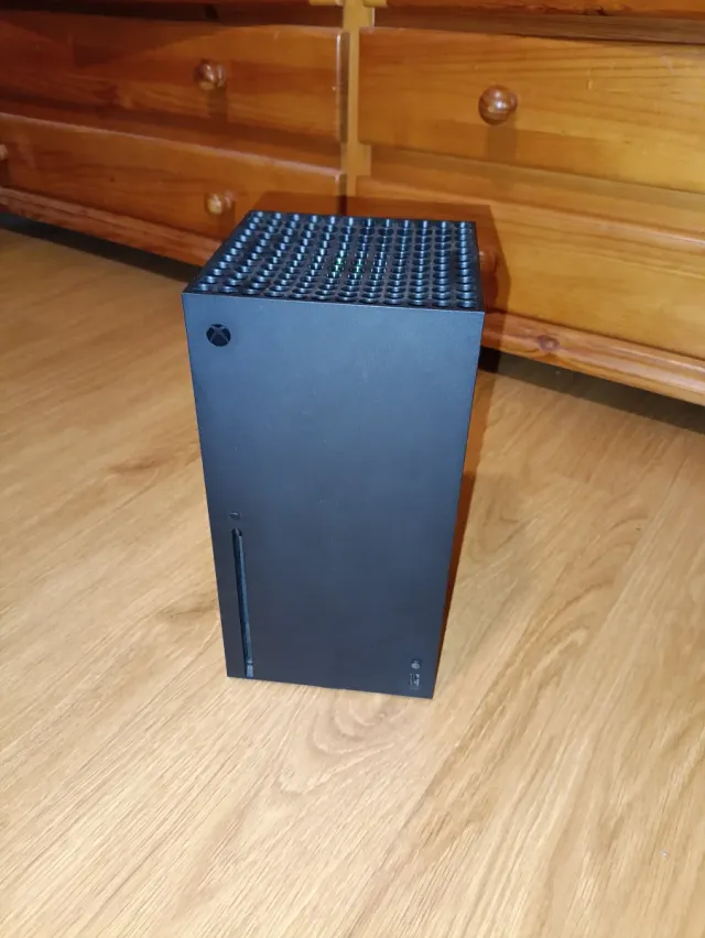 Consola Xbox Series X nera + Controller bianco