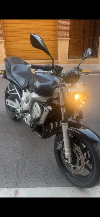 Yamaha FZ6N