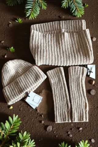 Conjunto lana mujer: gorro, bufanda y guantes