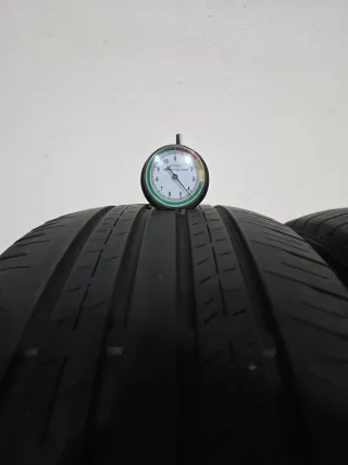 225 60 18 100H DUNLOP GRANDTREK PT30