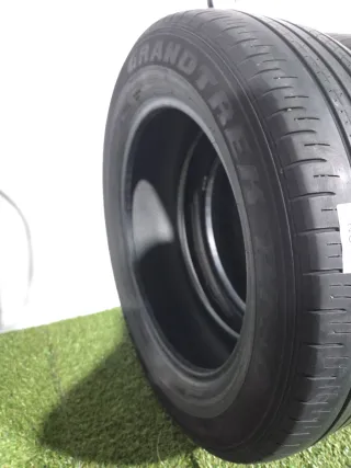 225 60 18 100H DUNLOP GRANDTREK PT30