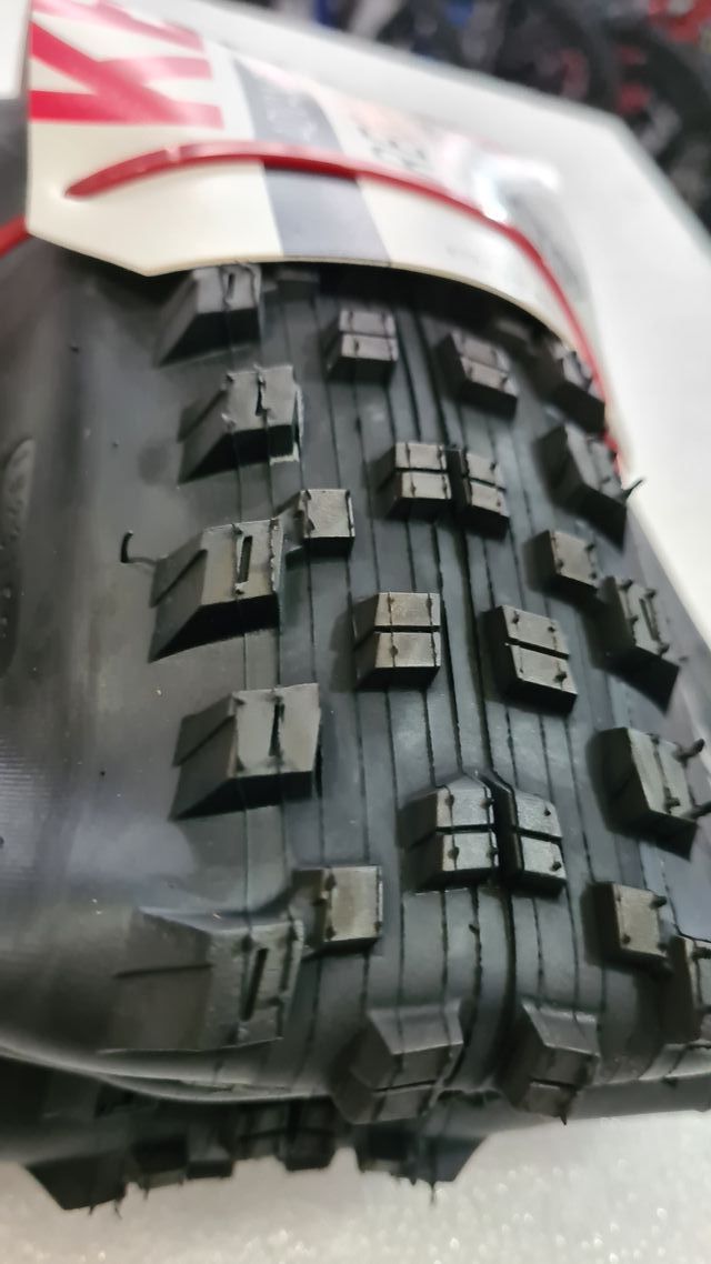 Pneumatico Kenda Regolith Pro 29x2.40 Tubeless Ready