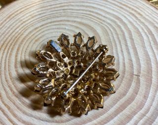 Spilla Officel alta bigiotteria con portagioielli