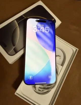 iPhone 16 Pro Max Gris 256gb por iphone 17 air