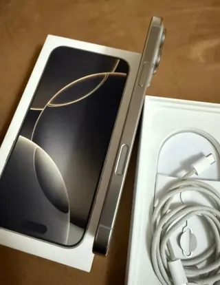 iPhone 16 Pro Max Gris 256gb por iphone 17 air