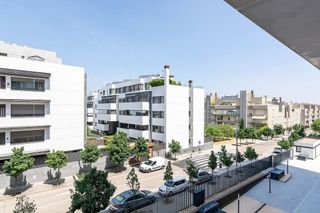 Piso en alquiler en Valdebebas - Valdefuentes en Madrid