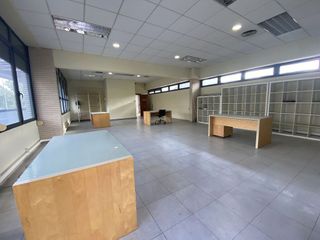 Local comercial en alquiler en San Adrián - La Cava en Logroño