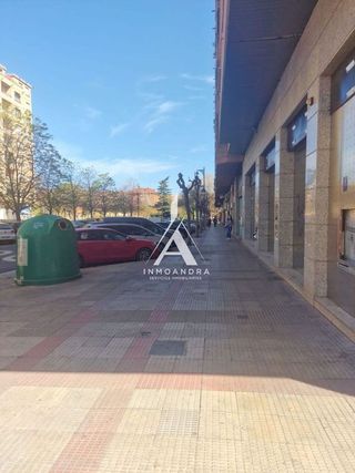 Local comercial en alquiler en Universidad - Los Lirios en Logroño