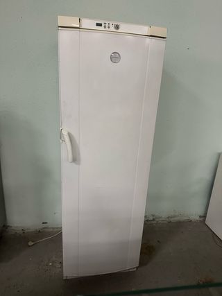 Congelador vertical 1 puerta blanco