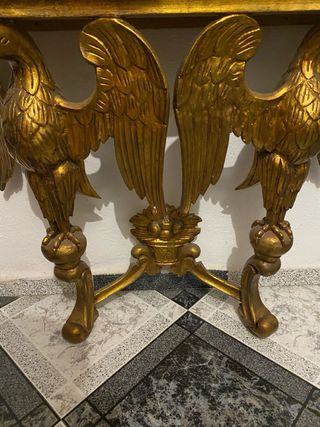 Espejo Antiguo Dorado más una consola