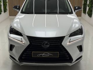LEXUS NX 300h Premium 2WD desde 394€/mes*