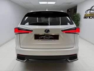 LEXUS NX 300h Premium 2WD desde 394€/mes*
