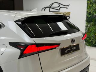 LEXUS NX 300h Premium 2WD desde 394€/mes*