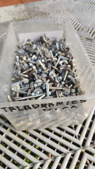 Tornillos autorroscantes varios tamaños