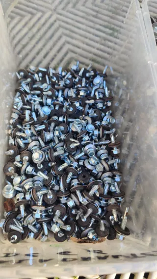 Tornillos autorroscantes varios tamaños