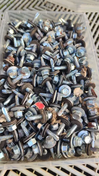 Tornillos autorroscantes varios tamaños