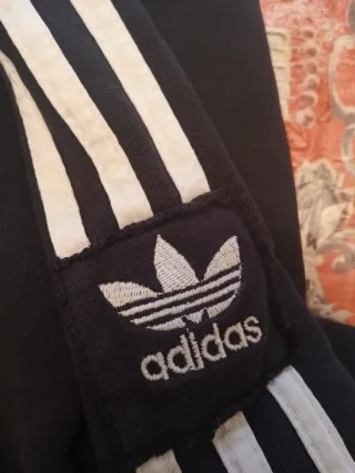 Sudadera Adidas Negra Talla 8 AÑOS