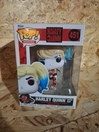 Funko Pop Harley Quinn 451 Com Morcego