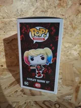 Funko Pop Harley Quinn 451 Com Morcego