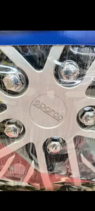 Tapacubos Sparco R16 Modelo Tokio