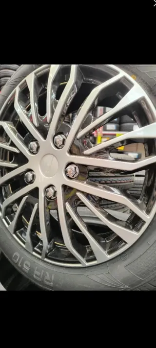 Tapacubos Sparco R16 Modelo Tokio