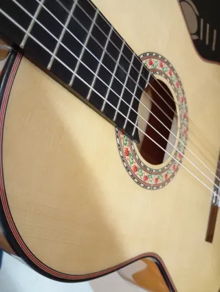 Guitarra Flamenca Maciza Ciprés