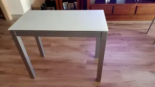 Mesa extensible cocina con 4 banquetas