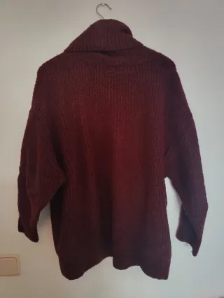 Jersey Zara cuello alto granate