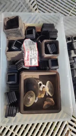 Tacos para tubo cuadradillo 20