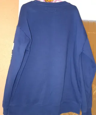 Sudadera Hello Kitty Azul Marino T.11/12. Poco uso