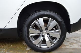 Peugeot 2008 Blue-HDi