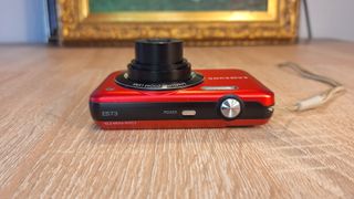 Samsung ES73 Cámara Digital Roja 12.2 MP