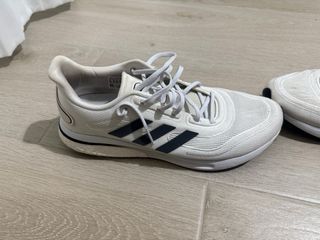 zapatillas Adidas blanca